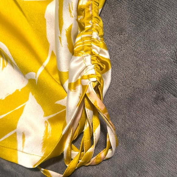 Marciano skirt and corset - Picture 6 of 6